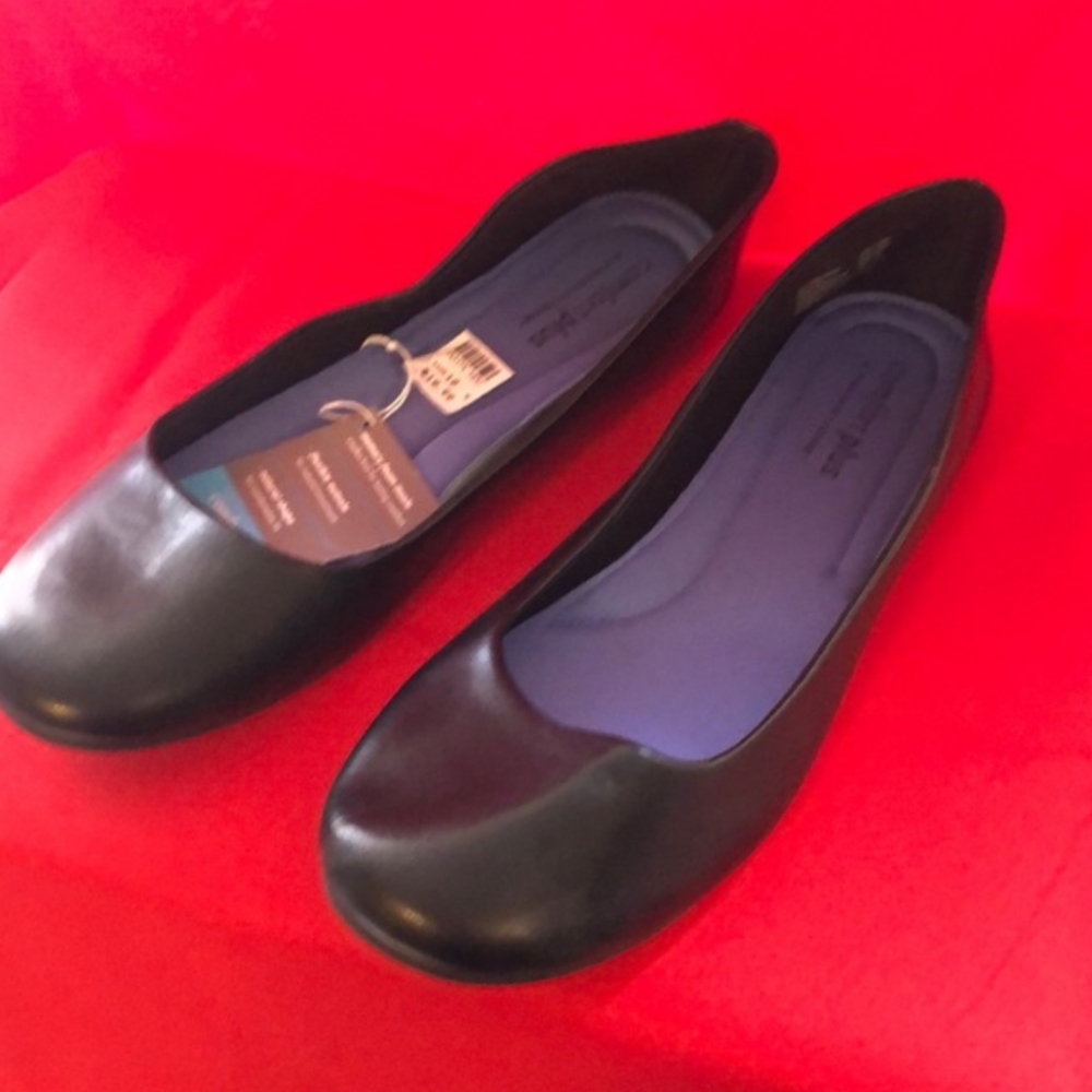 Comfort Plus by Predictions Black Flats (Payless)